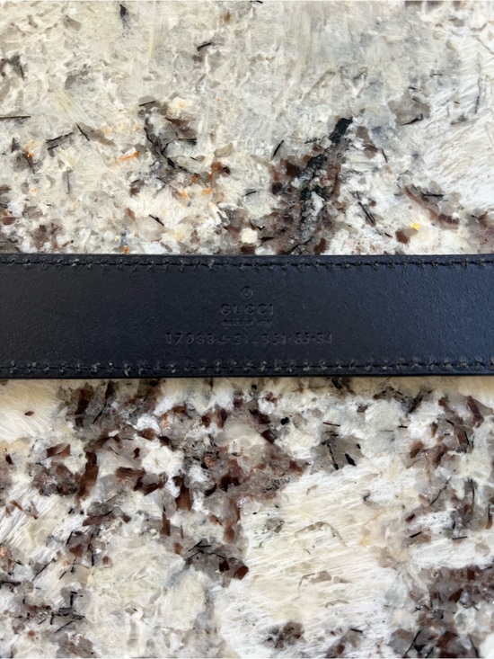 Vintage Gucci belt in Excellent/Like new condition. Size 85 (S/M)